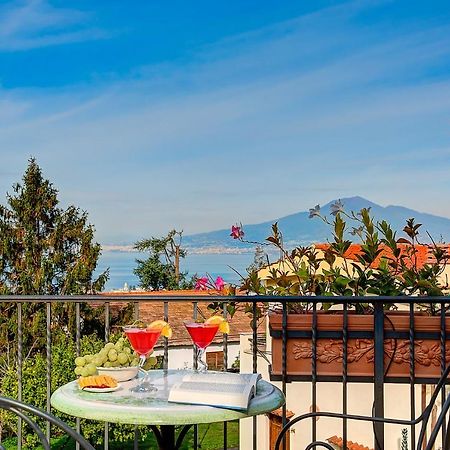 Casa Vacanze Villa Antonella By Gocce Vico Equense Exterior photo